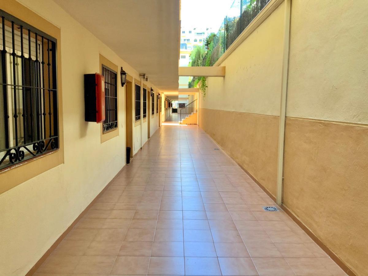 Apartamento De 2 Dormitorios, Gran Terraza, Vistas Al Mar Cerca Playa Carvajal Бенальмадена Экстерьер фото