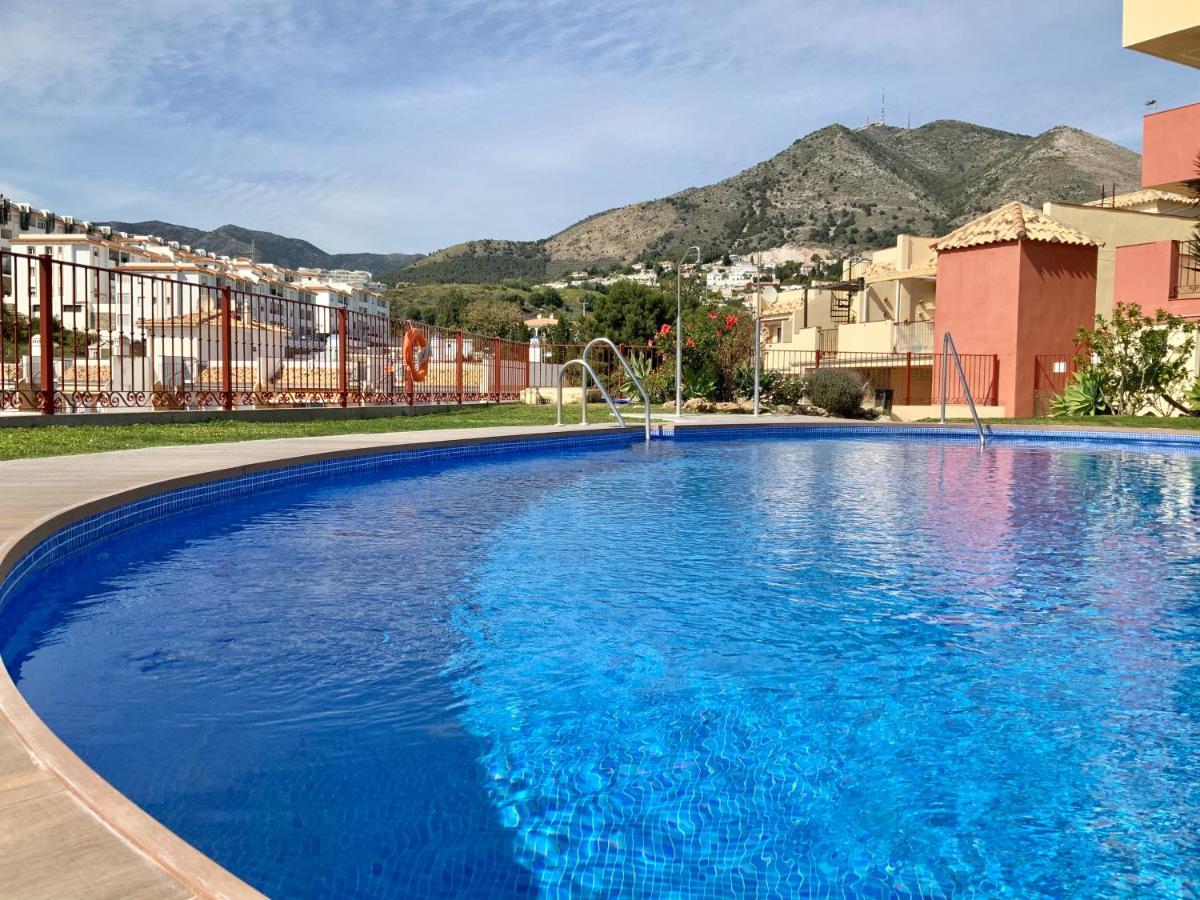Apartamento De 2 Dormitorios, Gran Terraza, Vistas Al Mar Cerca Playa Carvajal Бенальмадена Экстерьер фото